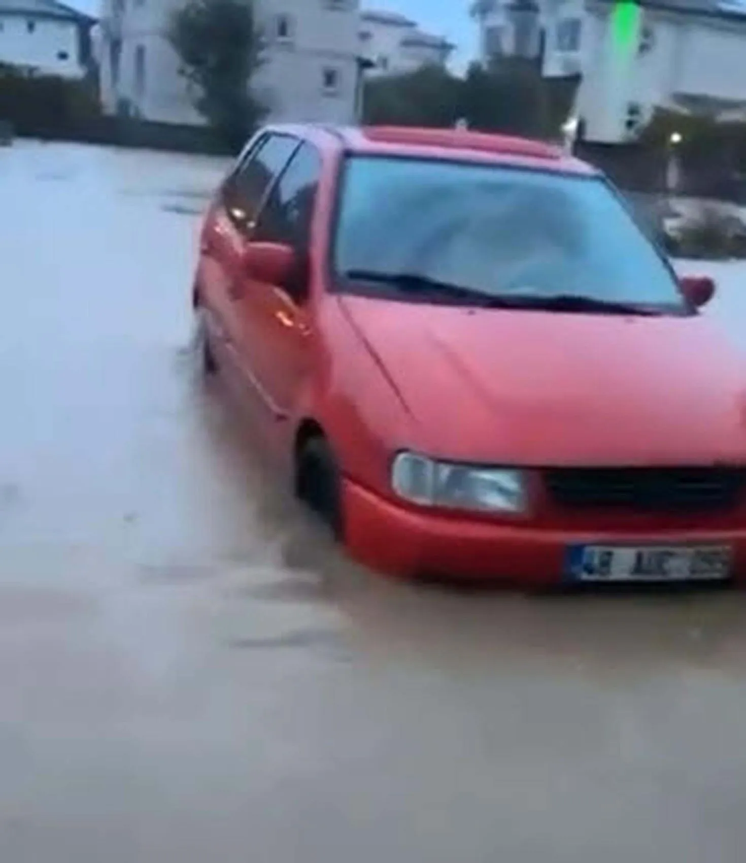 Dalaman'da kabus dolu gece: Tersakan Çayı taştı, hayat felç oldu