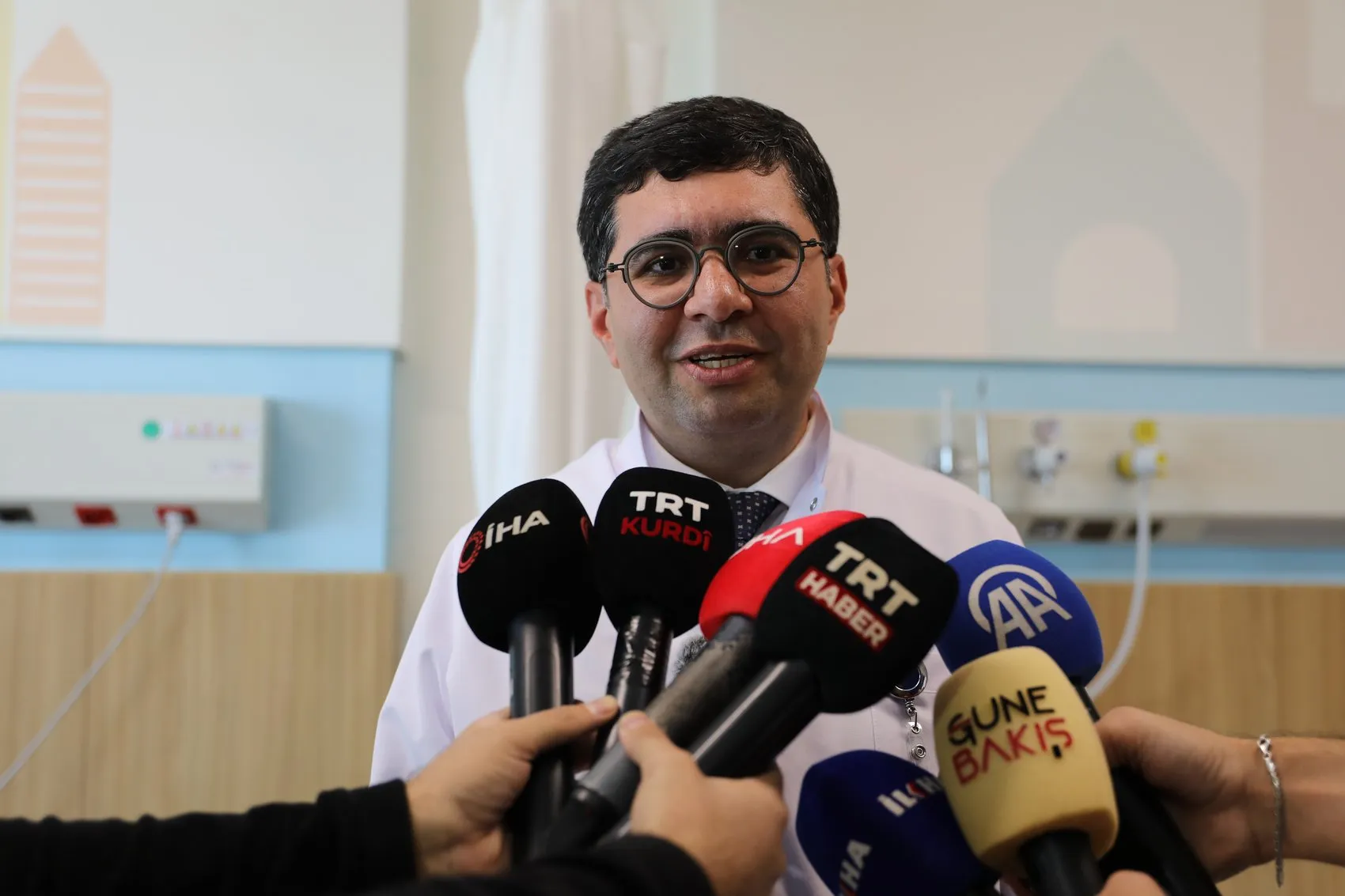 Okulda bayılınca ortaya çıktı: İki kardeşin kalbindeki aynı gizli tehlike anjiyo ile son buldu