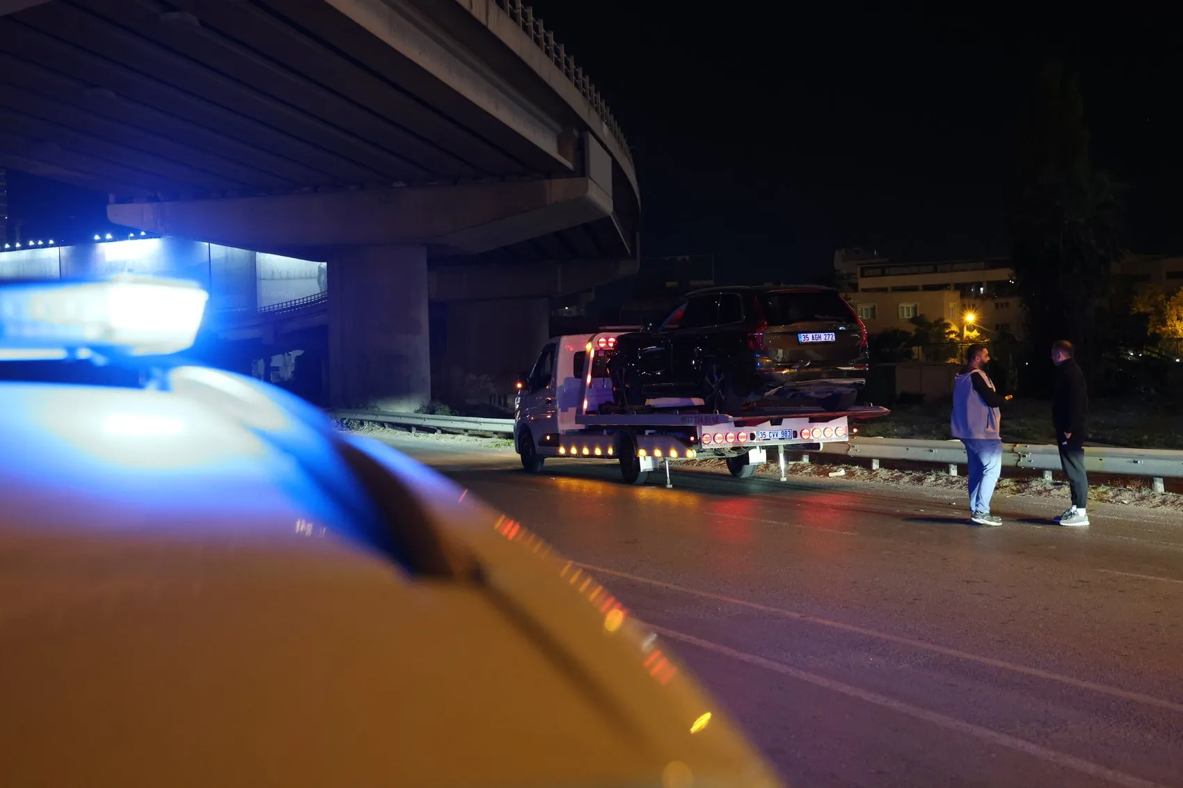 Altınyol'da gece yarısı dehşeti: 8 araç birbirine girdi