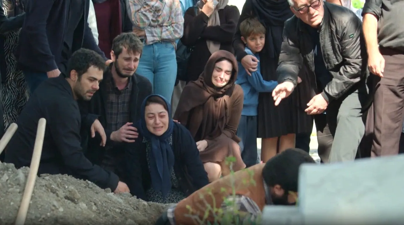 Haysiyet dizisinde yürek yakan final: Alevlerin arasında gelen veda