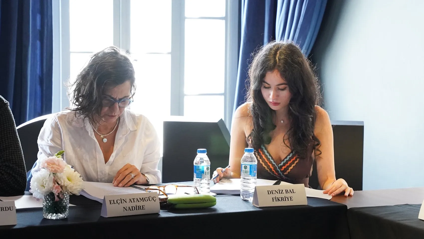 Karakuyu dizisinde heyecanlı bekleyiş: Oyuncular ilk kez bir araya geldi
