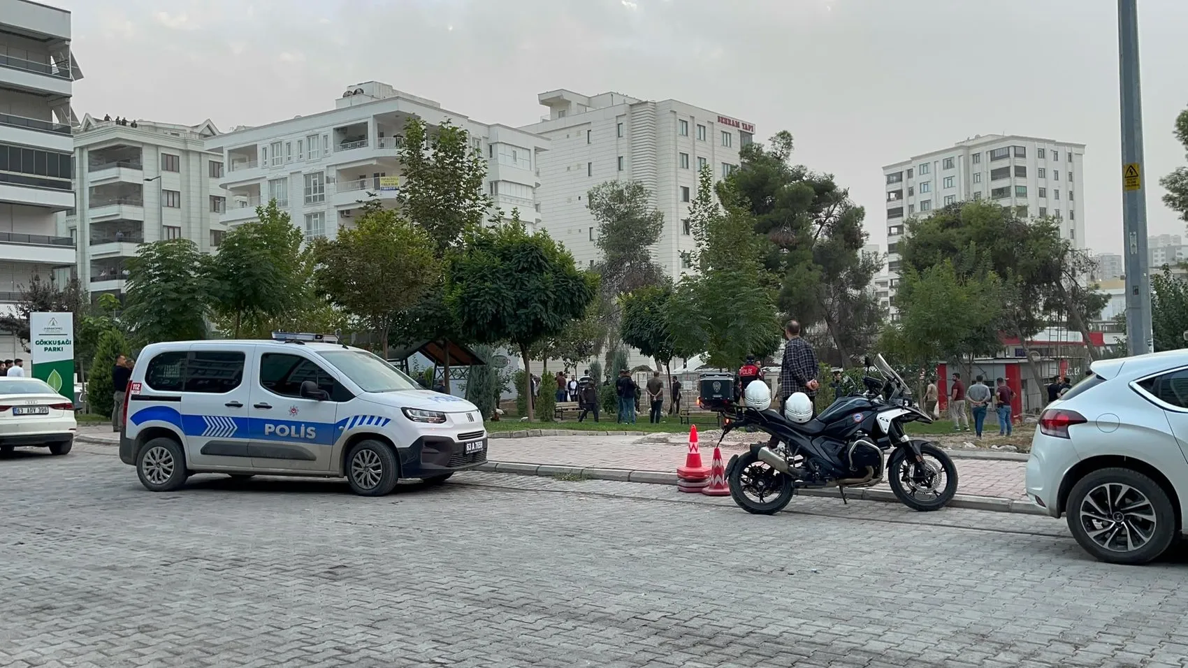 Rezidans dairesinde kanlı son: Polis baskınında silahlar konuştu