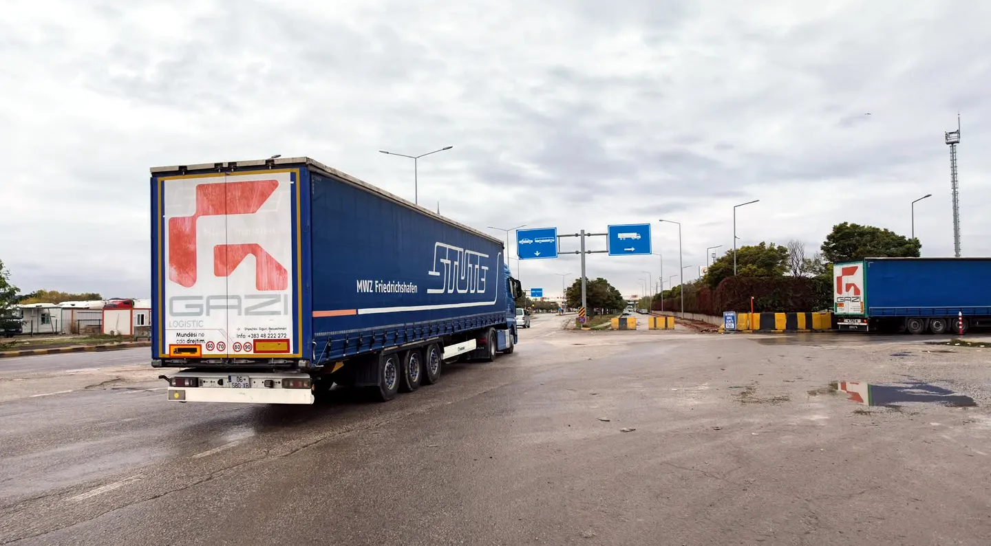 Sınır kapılarında vize krizi bitti: TIR şoförleri kontak açtı