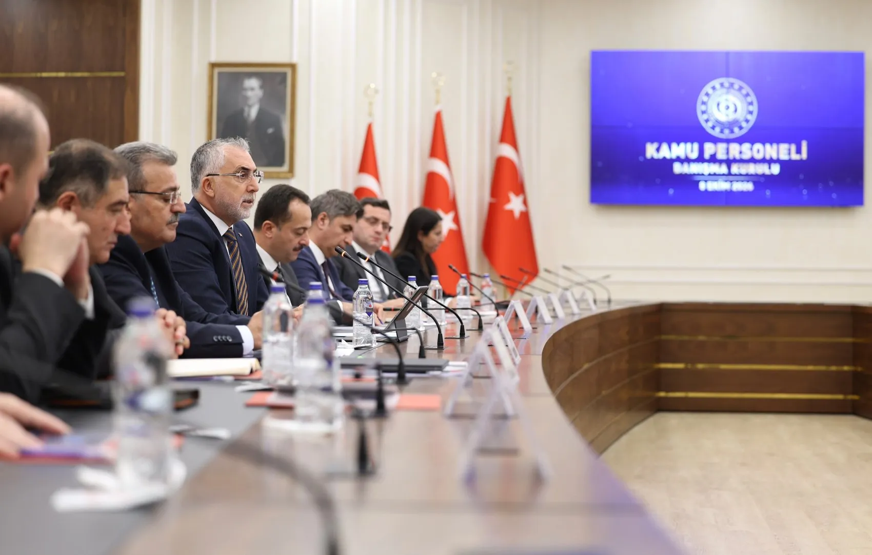 Kamu yönetiminde yeni dönem: Bakan Işıkhan sendikalarla masaya oturdu