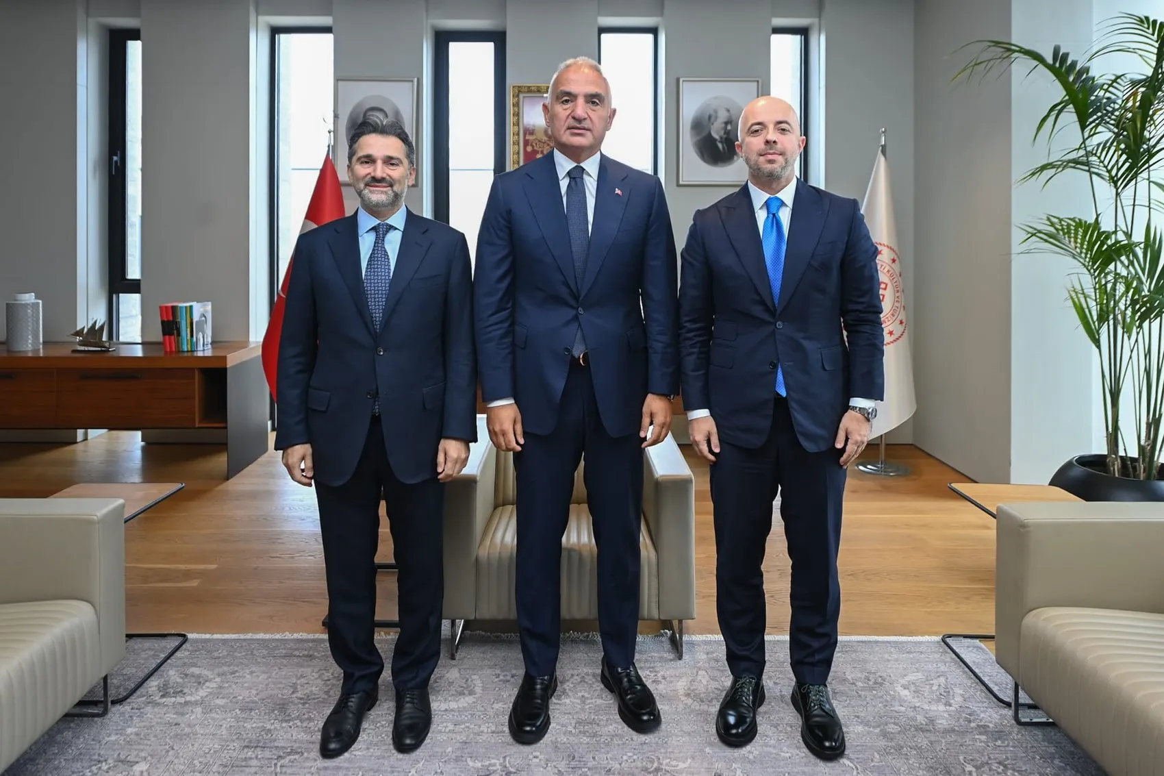 Turizmde yeni rota: Bakan Ersoy ve THY zirvesinden stratejik hamleler