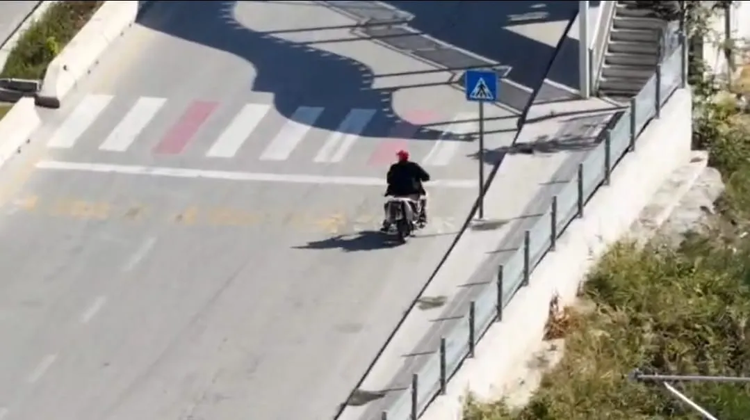 Dronlu denetimden kaçışın bedeli ağır oldu: Çalıntı motosikletle yakalandı
