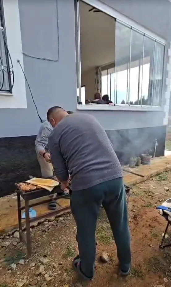 Piknik keyfi kabusa döndü: Adana'daki deprem anı saniye saniye kaydedildi