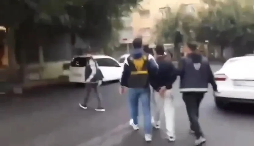 Diyarbakır'da 19 yıllık sır perdesi: Anne ve babanın da aralarında olduğu 6 kişi gözaltında