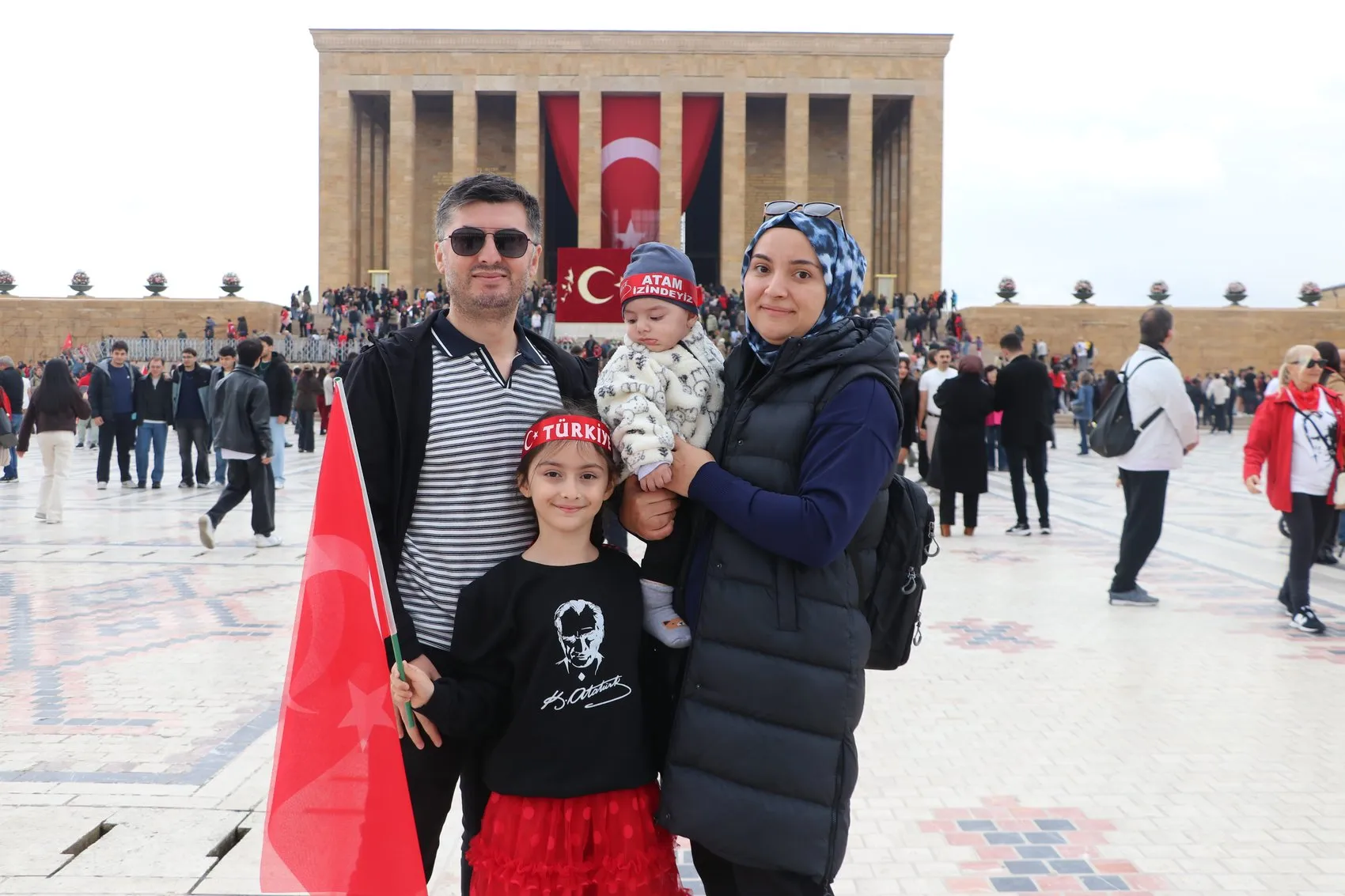 Başkentte sağanak yağmur bile engel olamadı: Anıtkabir'de 29 Ekim seli