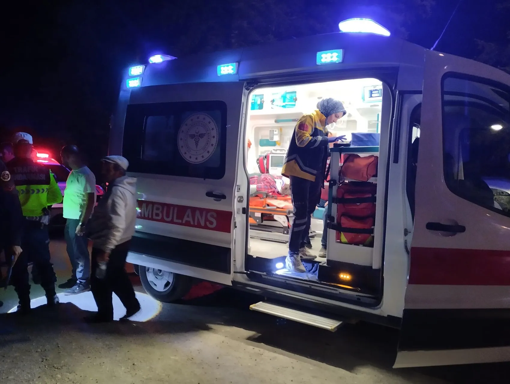 Bolu'da yayla yolunda dehşet anları: 100 metrelik uçuruma yuvarlanan araçtan mucizevi kurtuluş