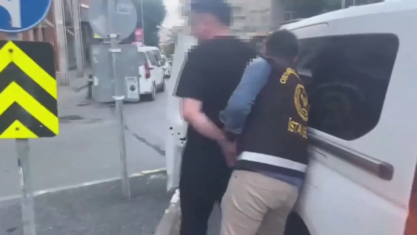 Dijital dünyada kaosun bedeli ağır oldu: Sosyal medya fenomenlerine eş zamanlı baskın