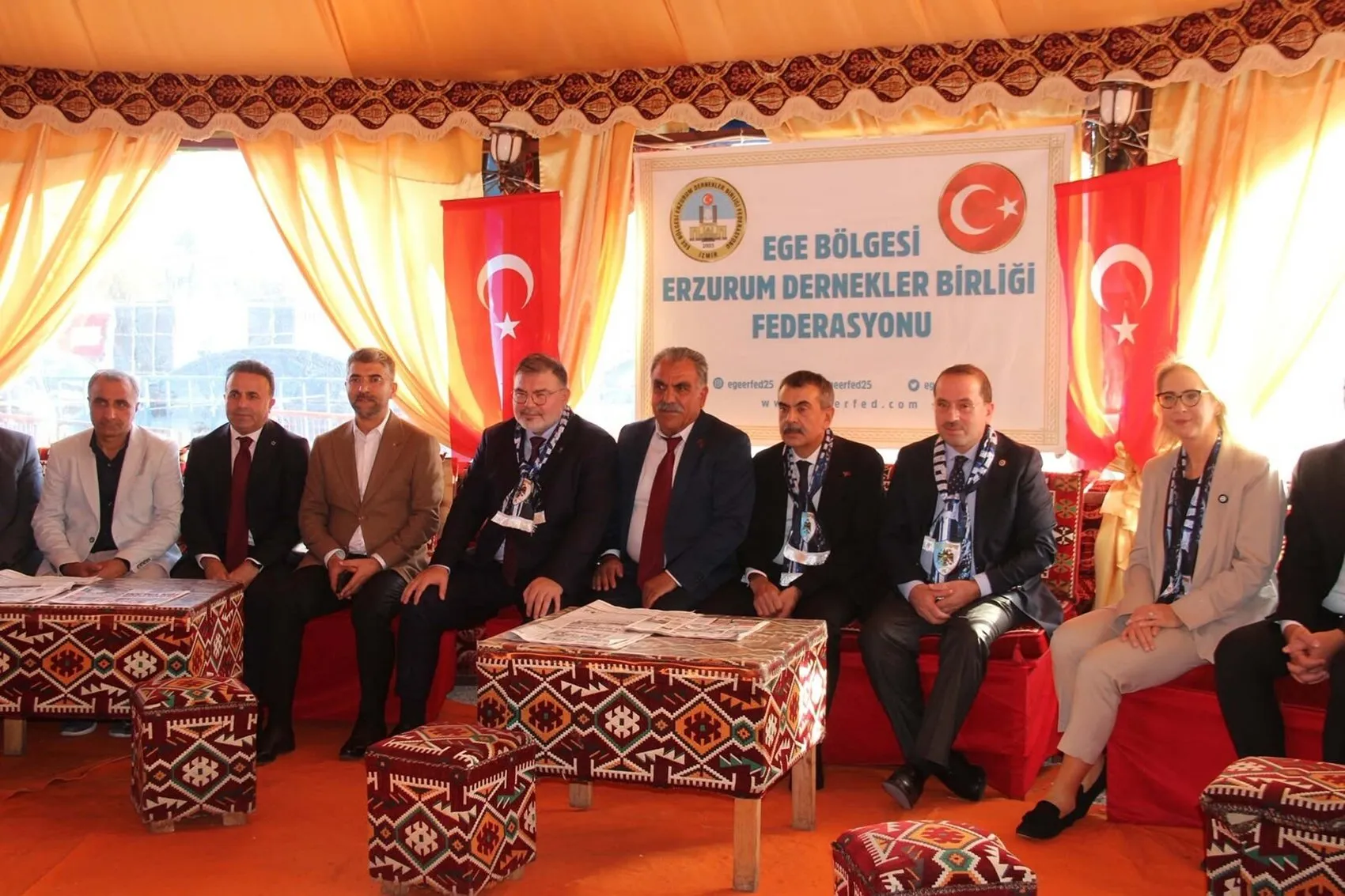 Bakan Tekin'den İzmir'de Küresel Emperyalizme Karşı Erzurum Vurgusu