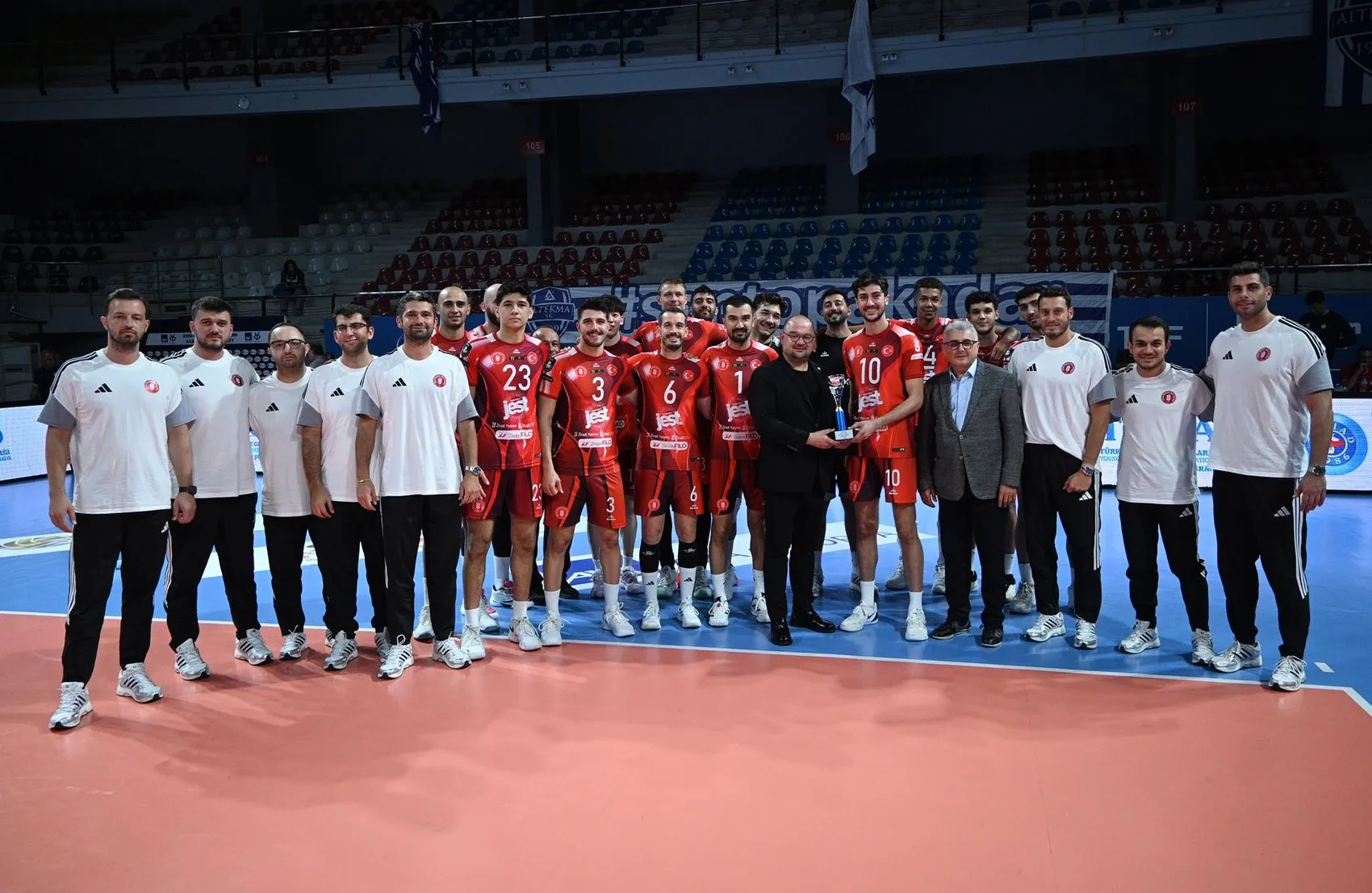Filelerin Başkentli Hakimi İzmir'de Zirveye Yerleşti
