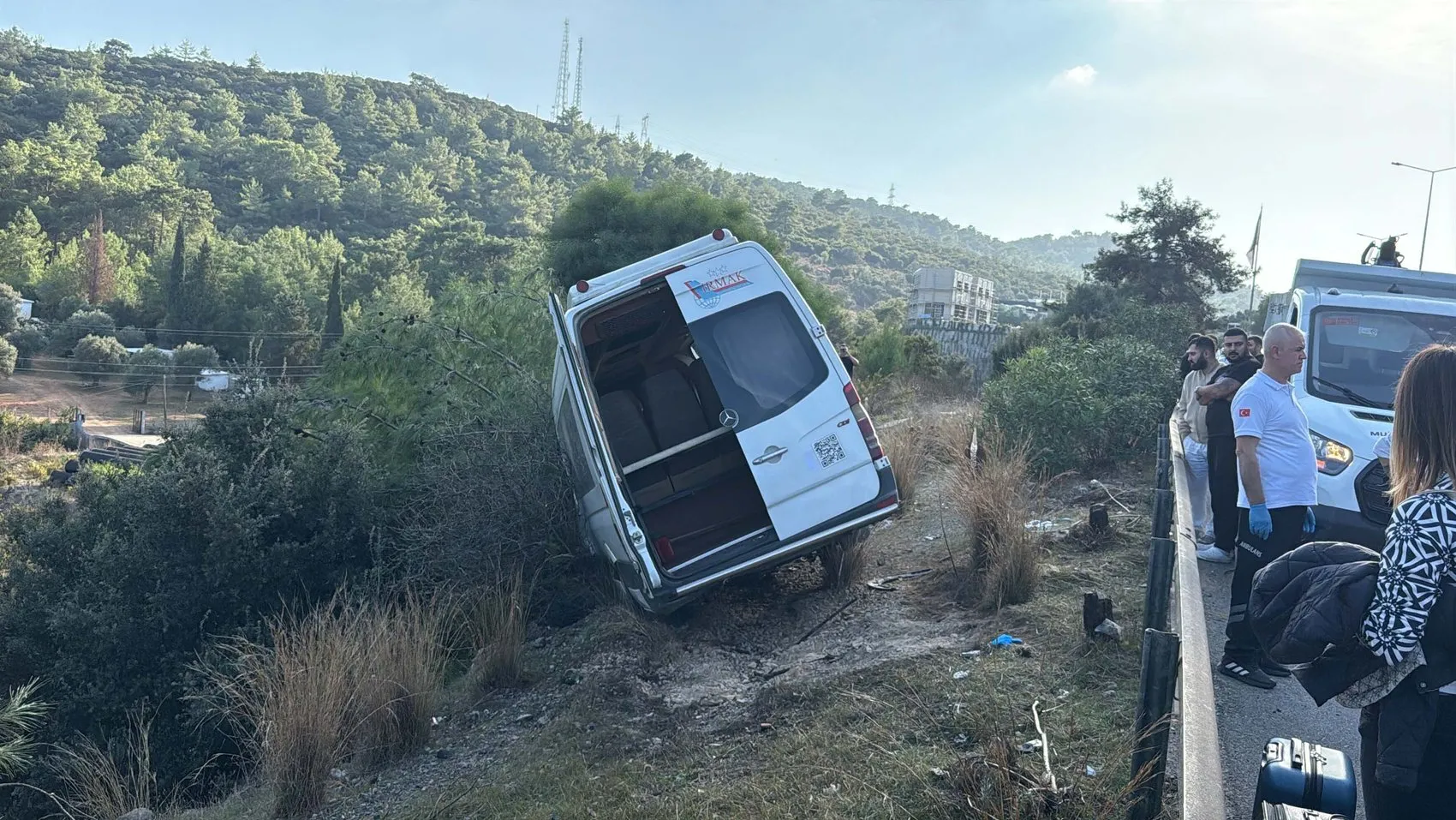 Bodrum'da dehşet anları: Makas atan sürücü tatilcileri hastanelik etti