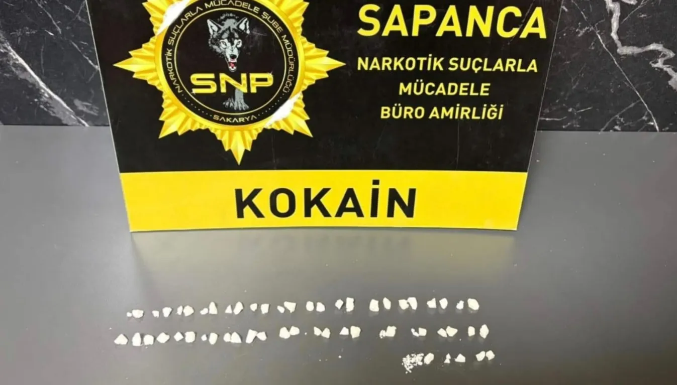 Arifiye terminalinde narkotik baskını: İstanbul bağlantılı zehir taciri yakayı ele verdi