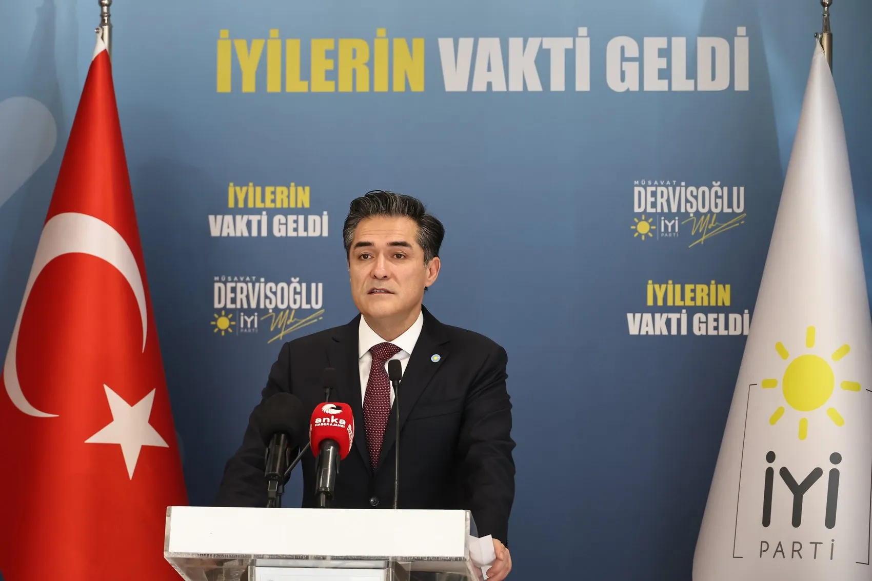 500 bin liralık tazminat davasına sert tepki: Hazineyi boşalttılar, gözü benim helal kazancıma diktiler
