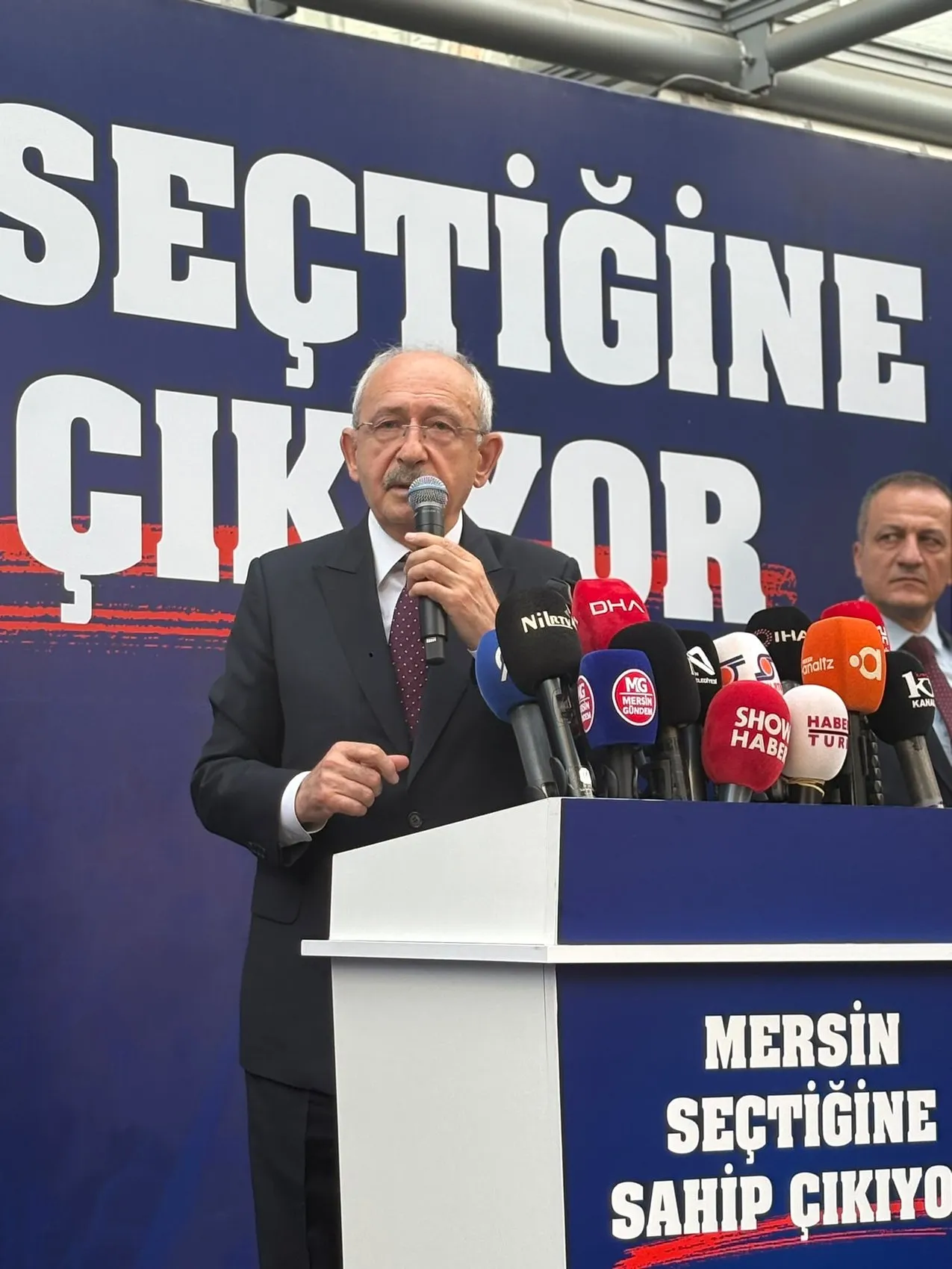 Kılıçdaroğlu'ndan Mersin'de sert çıkış: Pazartesi günü görevine dönmeli