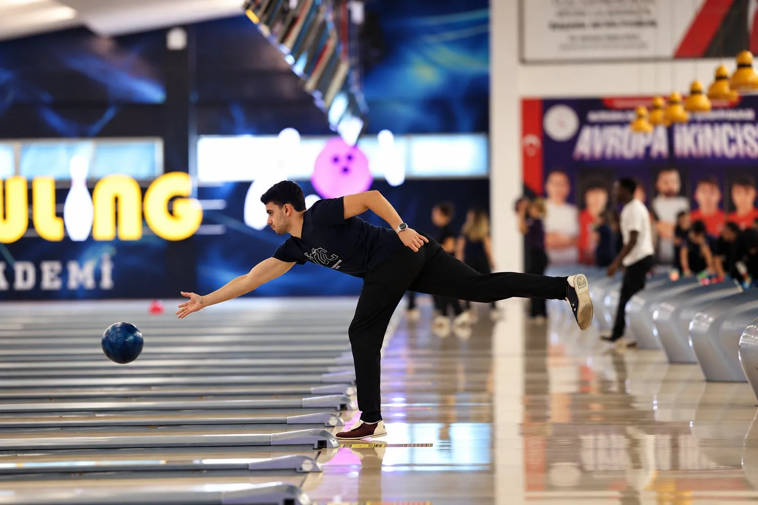 Samsun bowling heyecanına ev sahipliği yapıyor: Üniversiteli sporcular şampiyonluk için parkura indi