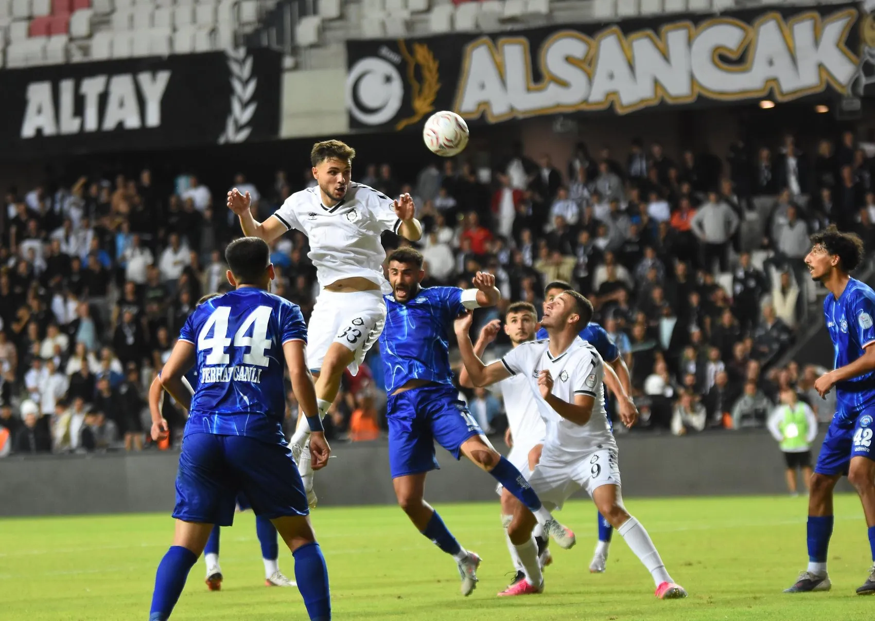 Altay için Uşak deplasmanı: Dış sahada seri hedefi