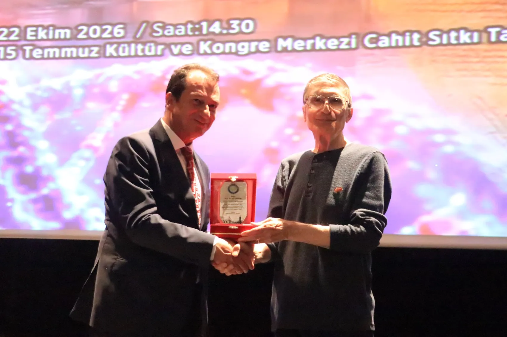 Nobel ödüllü Aziz Sancar'dan Diyarbakır'a duygusal dönüş: Hemşeriniz sayılırım