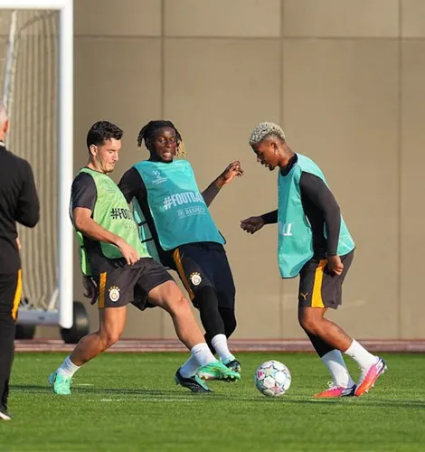 Dev randevu öncesi Florya'da kritik mesai: Aslan Barcelona'yı bekliyor