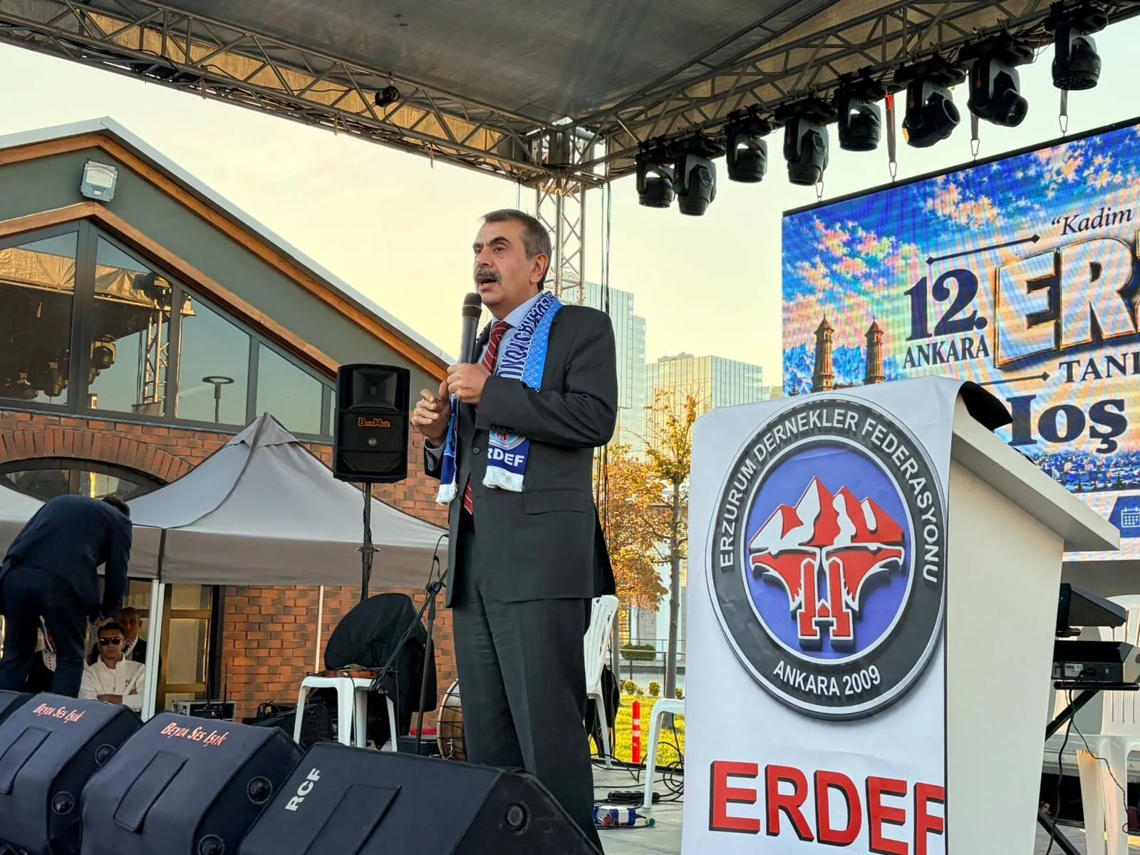 Bakan Tekin'den sosyal medya devine 'şiddet' uyarısı: Hukuki süreç başlatılıyor