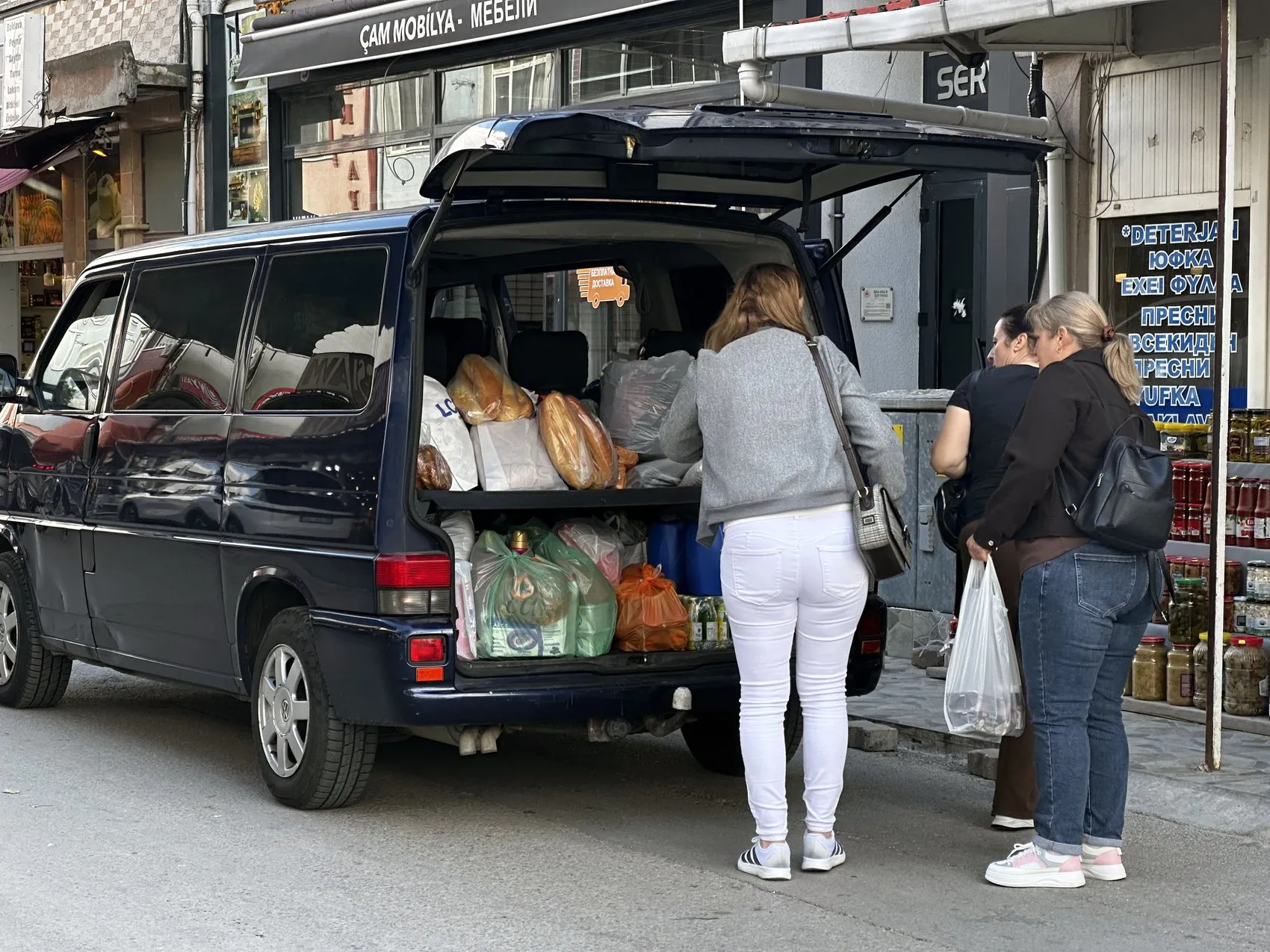 Edirne'de gurbetçi trafiği bitti, Bulgar turistlerin alışveriş mesaisi başladı