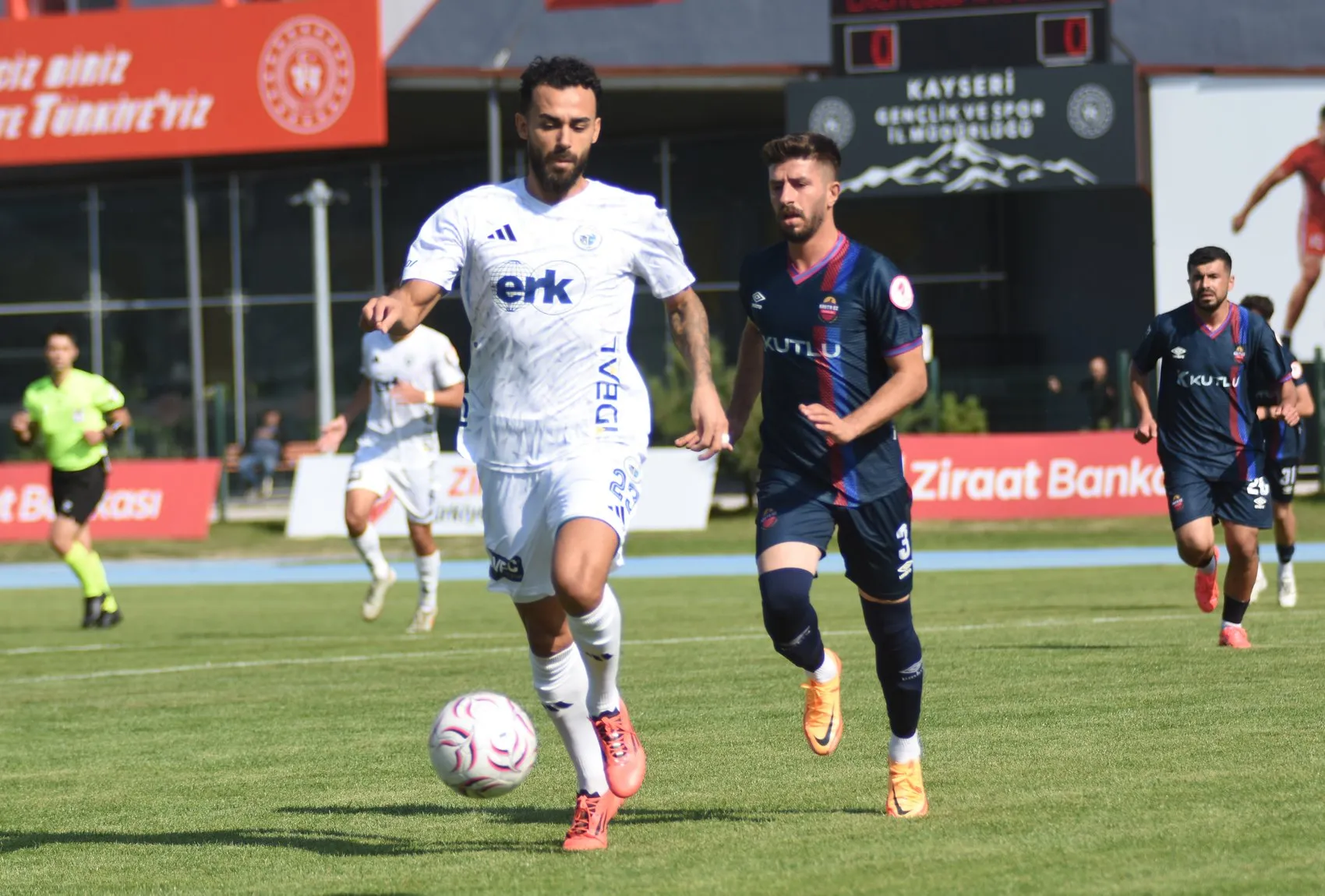 Erciyes 38 FK kupada hata yapmadı: Kahta 02 Spor engelini iki golle aştı