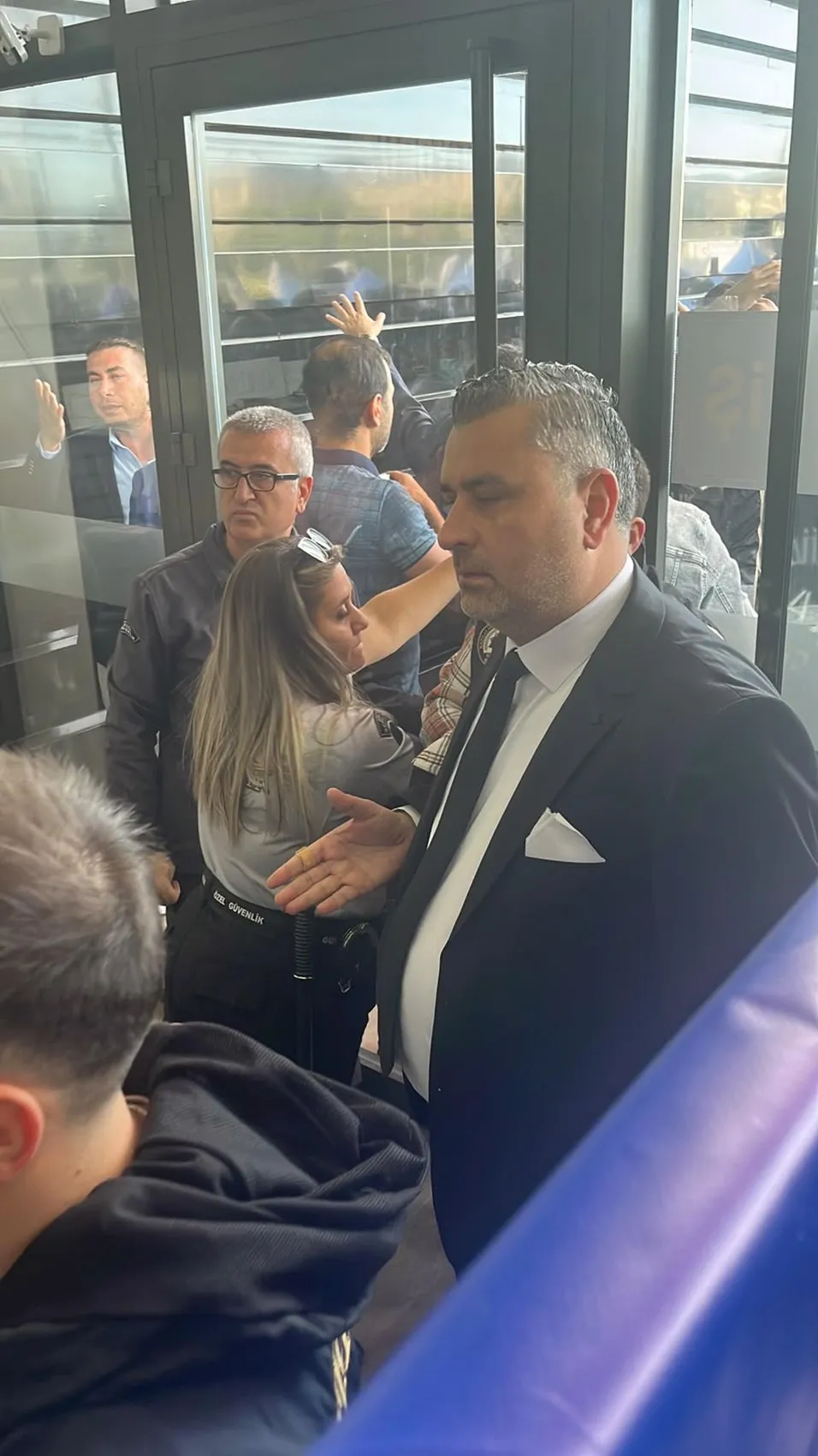 Nazilli'de sandık başında gergin anlar: Güvenlik uygulaması krize dönüştü