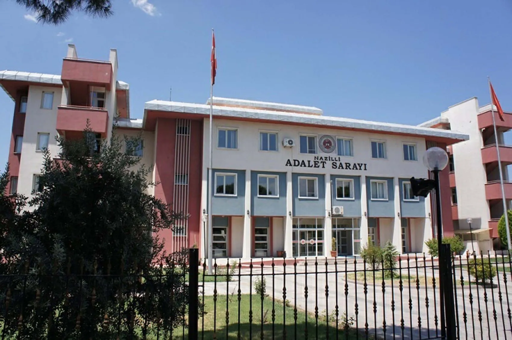 Nazilli Devlet Hastanesi'nde FETÖ operasyonu: Uzman doktor cezaevine gönderildi