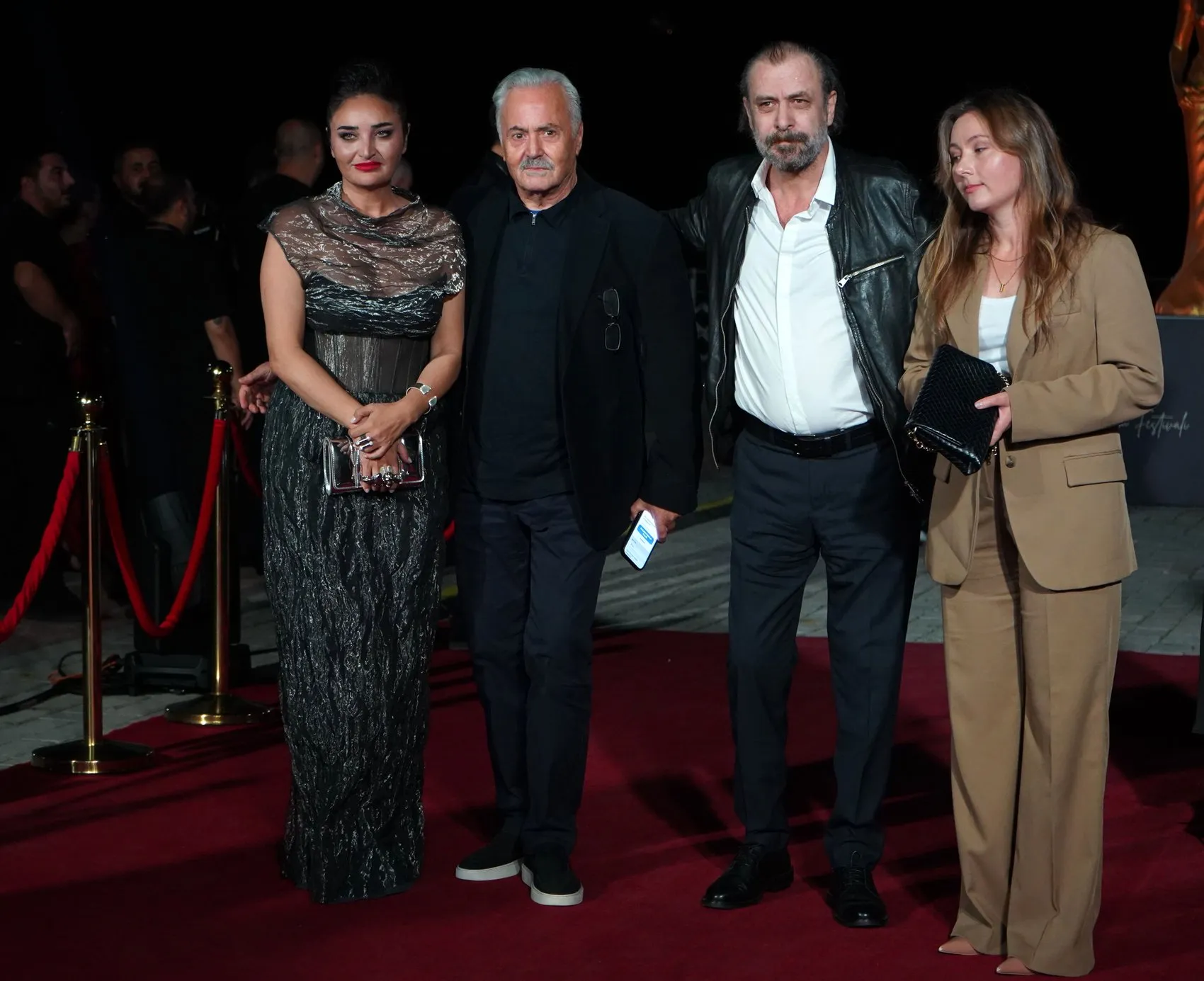 Antalya'da sinema şöleni: Kırmızı halıda yıldızlar geçidi ve duygusal buluşmalar