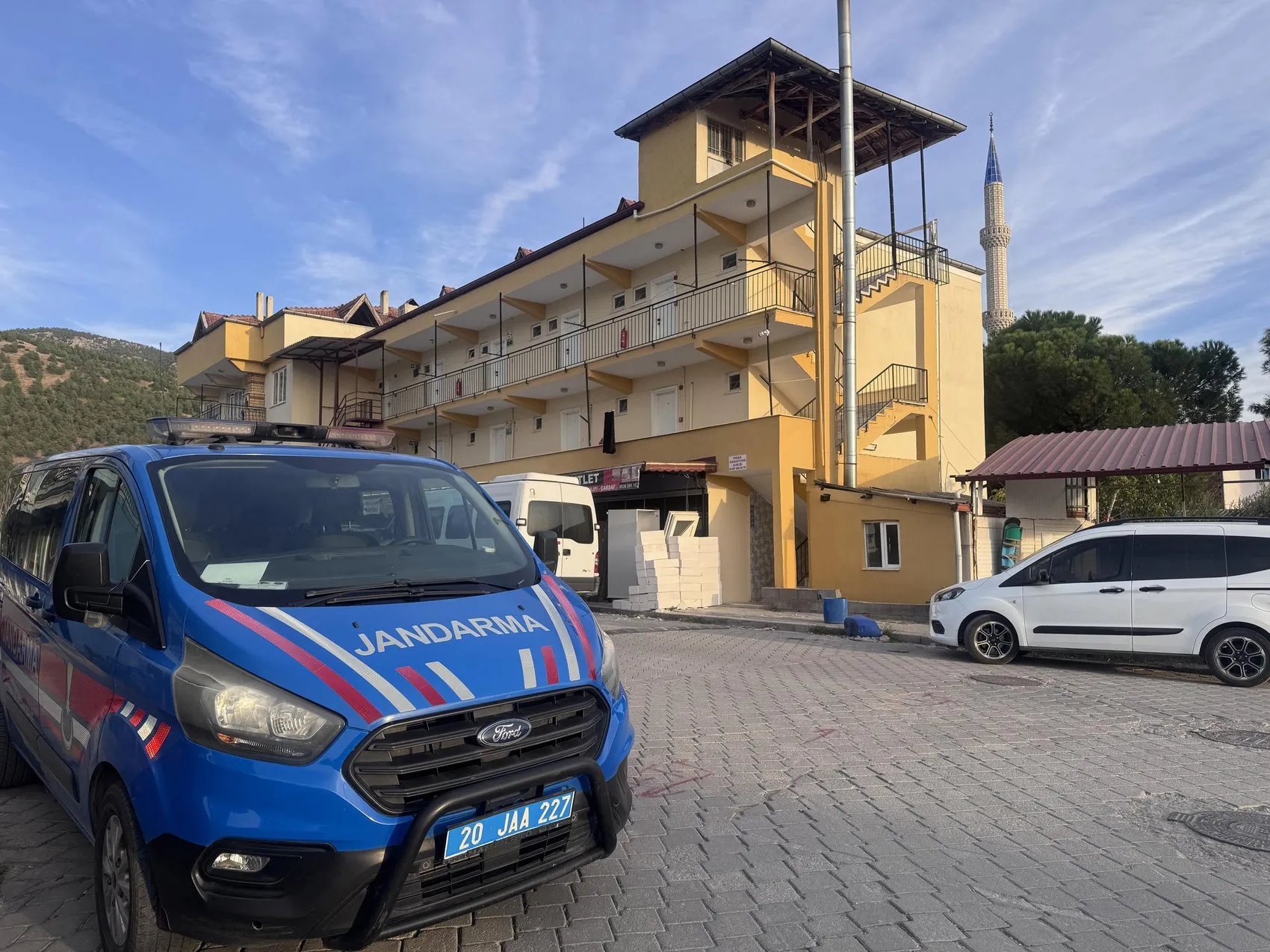 Şifa bulmak için geldikleri termal tesiste acı son: Banyoda cansız bedenleri bulundu