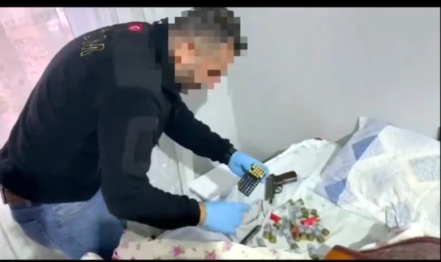 Van'da şafak vakti operasyon: Tefecilik çetesinin cephaneliği deşifre oldu