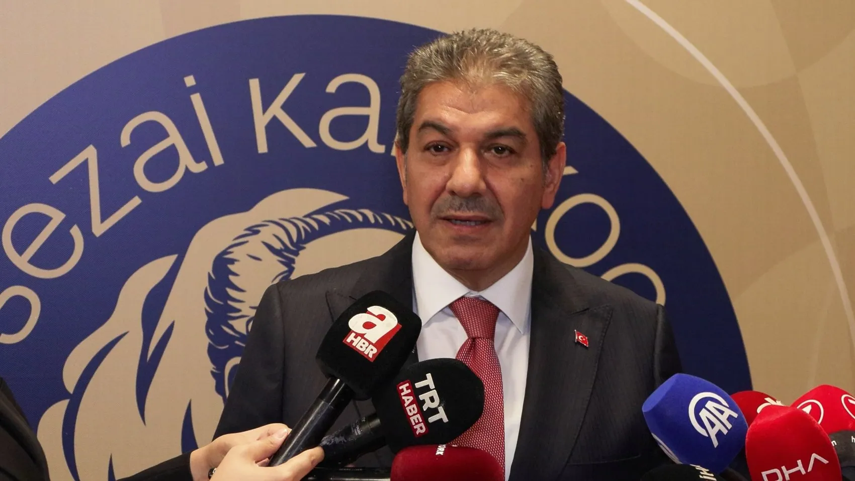 Yapay zekanın gölgesinde bir diriliş çağrısı: Esenler rotasını Sezai Karakoç’a çevirdi