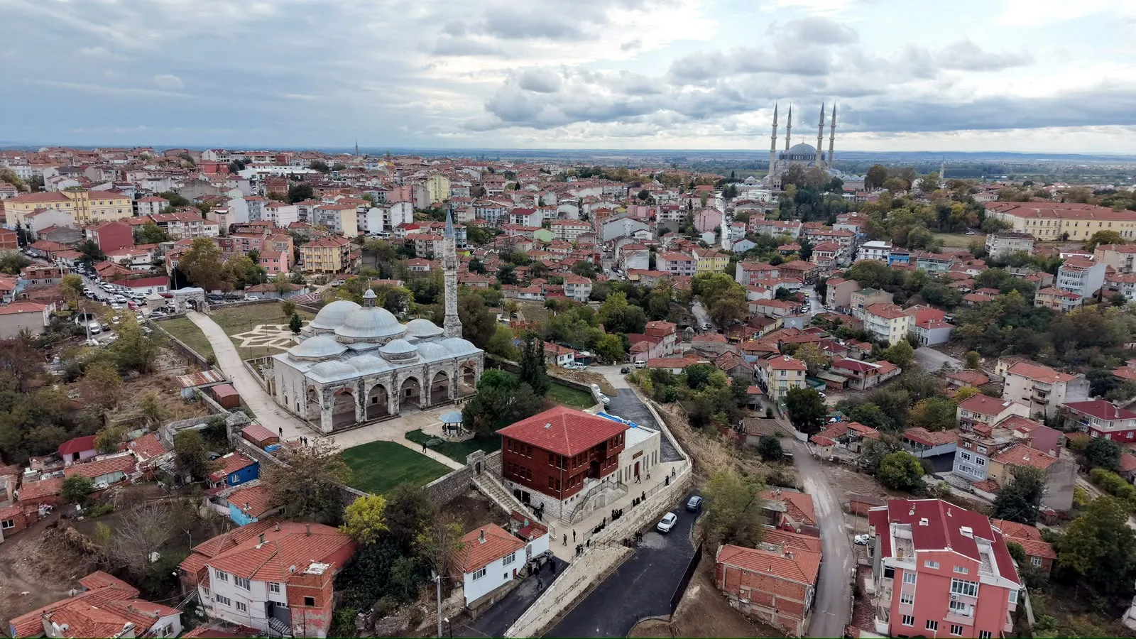 Yıkılıp enkazı satılmıştı: 500 yıllık manevi miras Edirne'de küllerinden doğdu