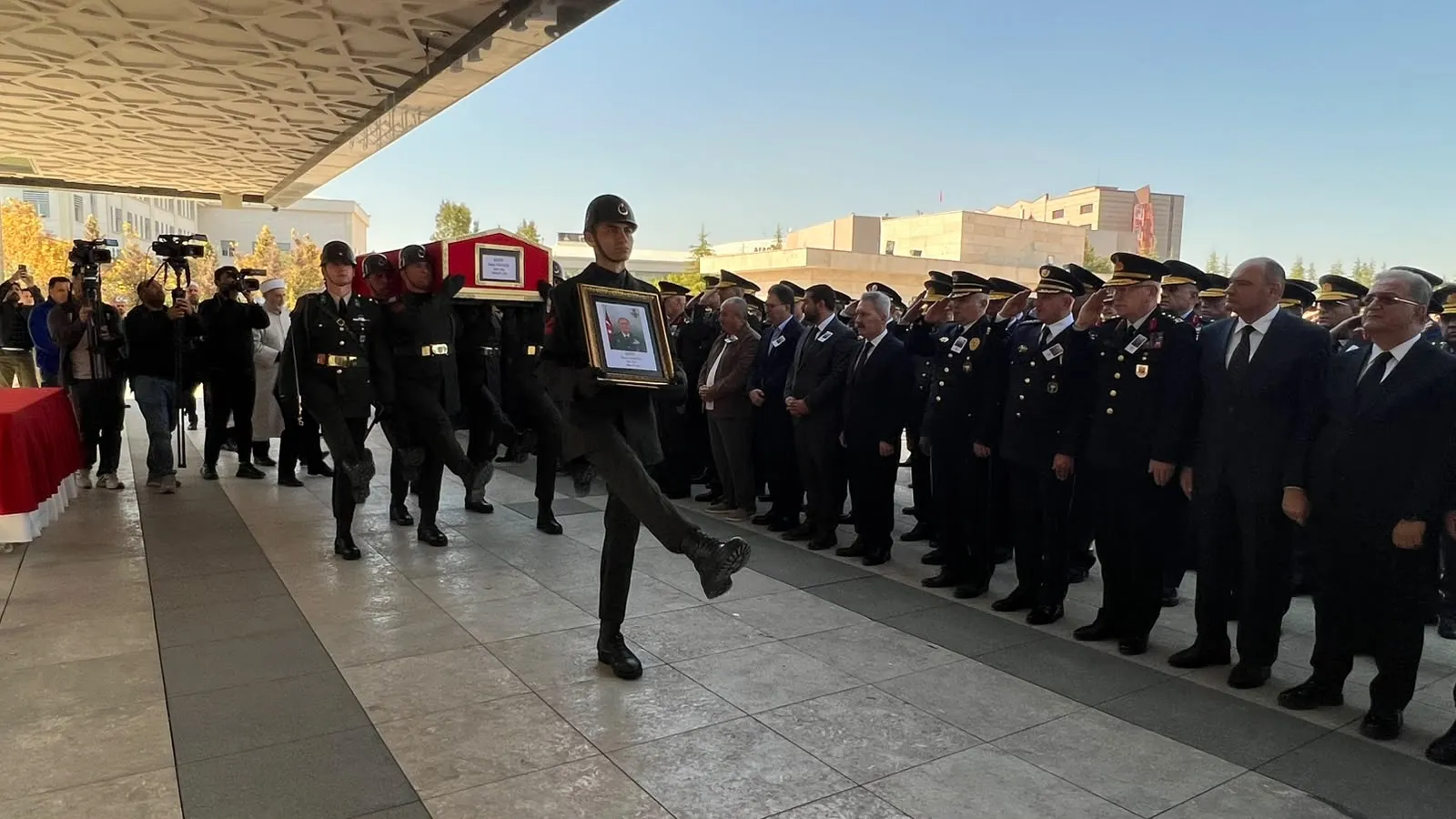 Ankara'da hüzünlü veda: Şehit Albay Sayit Gökgöz dualarla uğurlandı