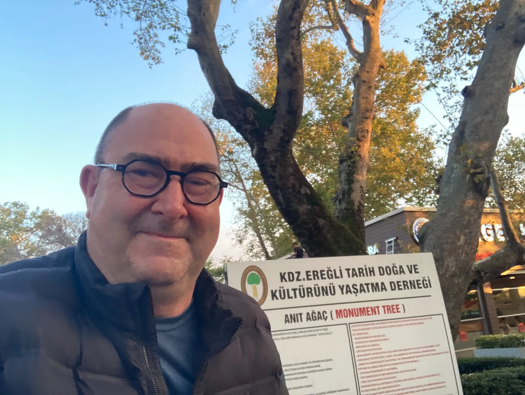 Savaş alanlarından Düzce'ye uzanan bir ömür: Gazeteci Recep Levent Öztürk veda etti