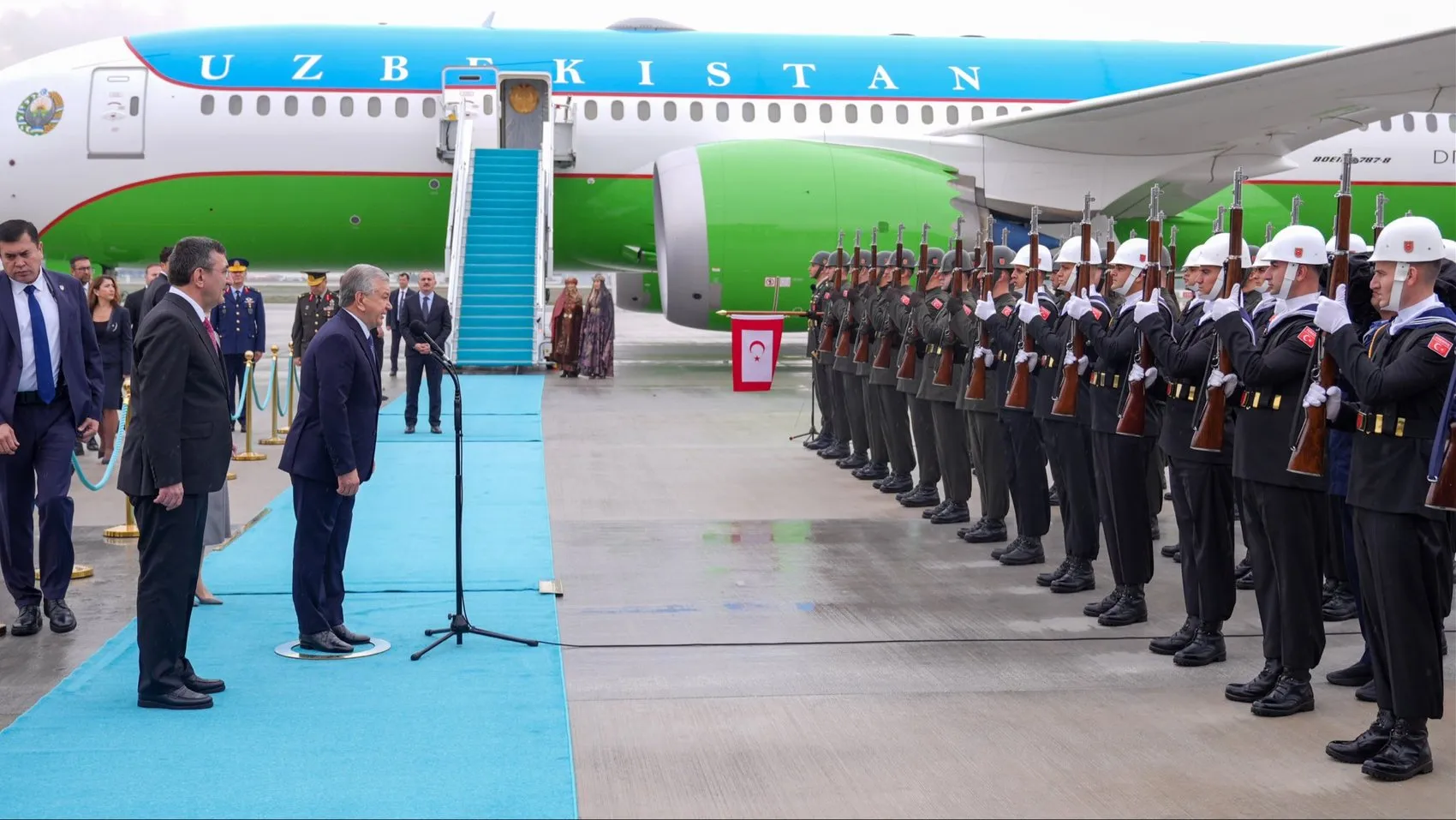 Ankara'da Türk dünyasının zirvesi: Liderler için kritik karşılama