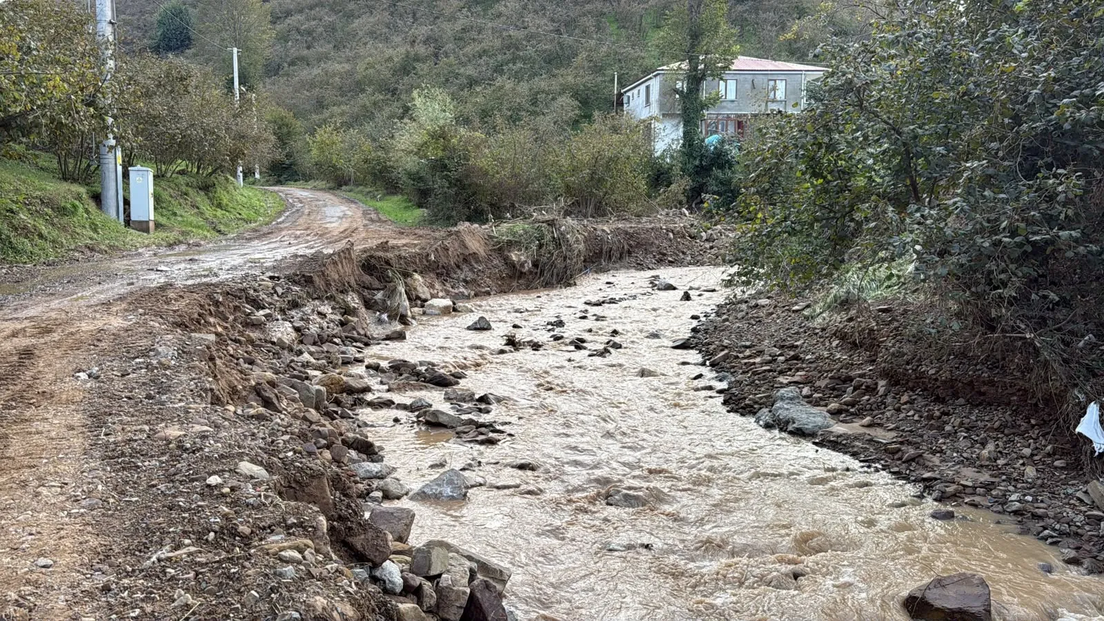 Sakarya'da kabus bitmiyor: Aynı mahalle beş ayda dördüncü kez sular altında