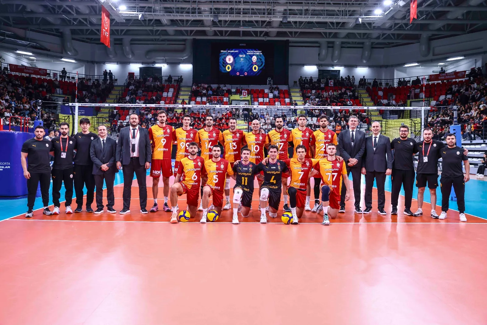 Kırıkkale'de Kupa Coşkusu: Galatasaray Madeş Mobilya Zirveye Adını Yazdırdı