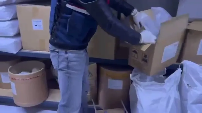Kağıthane'de zehir tacirlerine büyük darbe: Tonlarca madde ele geçirildi