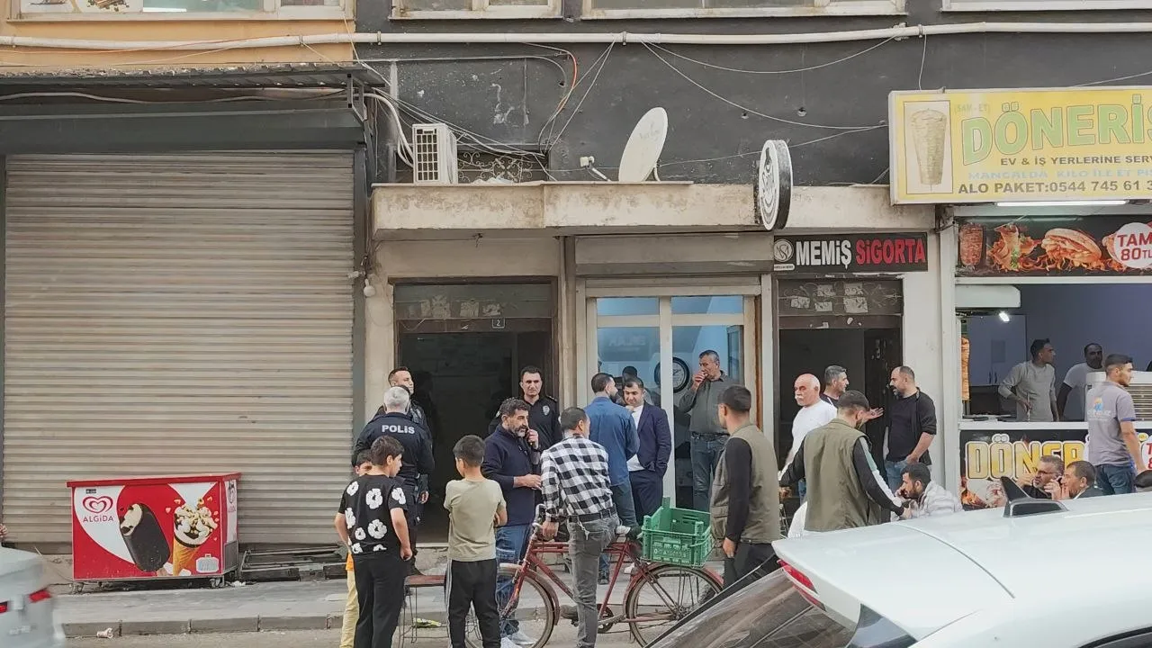 Kızıltepe'de korkunç kaza: Bakım halatı koptu, işçiler metrelerce yüksekten çakıldı