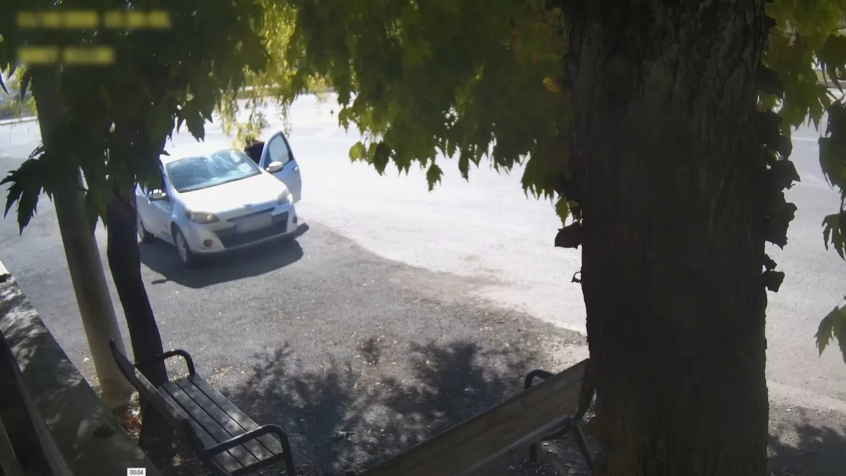 Saniyelerle yarıştı: Trafik polisinin müdahalesi sürücüyü hayata döndürdü