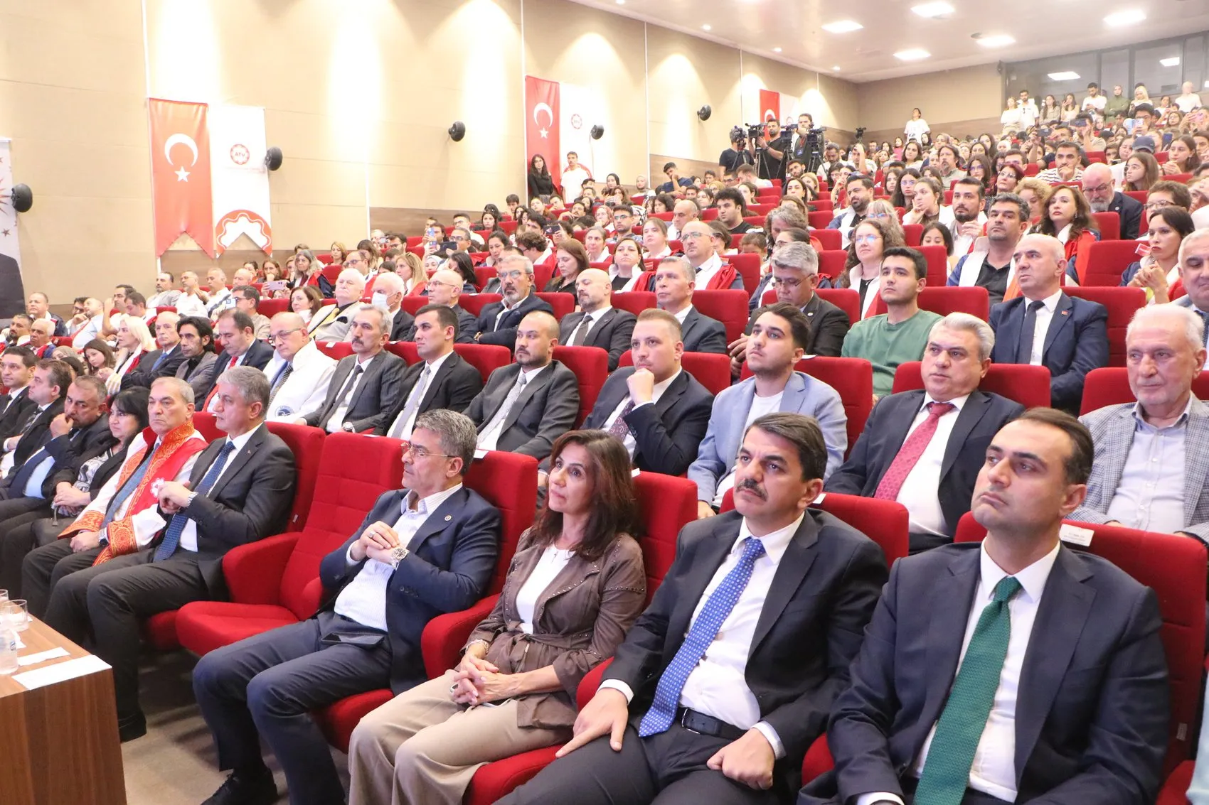 Nobel ödüllü Aziz Sancar'dan gençlere kritik çağrı: Bilimsel bağımsızlık için yerli üretim şart