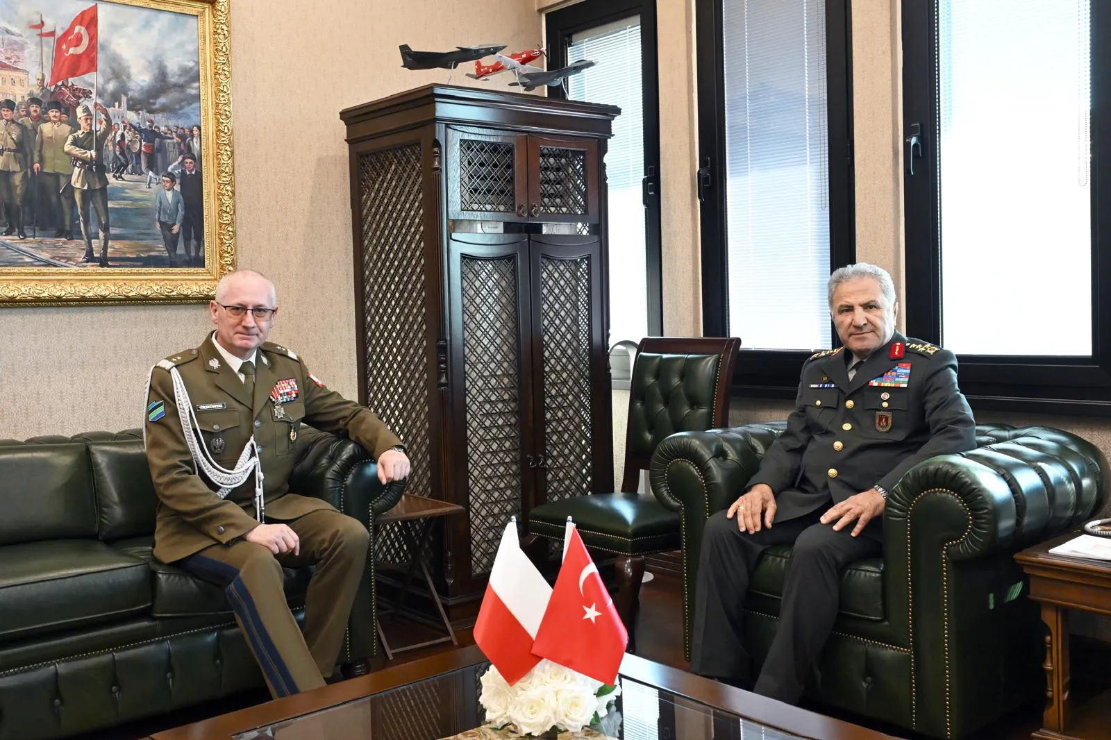 Ankara'da kritik savunma zirvesi: Polonyalı komutan ağırlandı