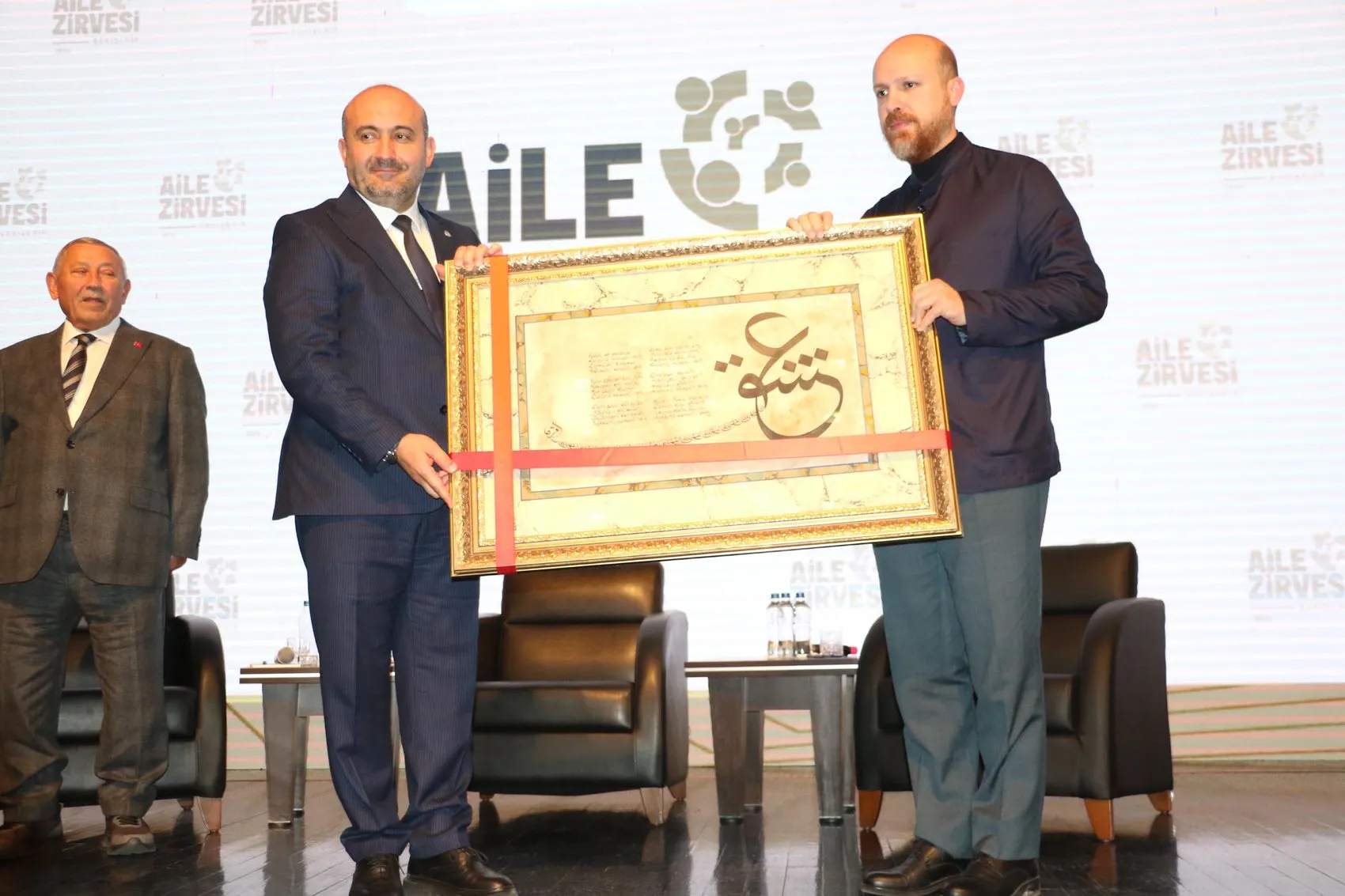 Bilal Erdoğan'dan demografik uyarı: Türkiye'nin geleceği için o eşiği aşmalıyız