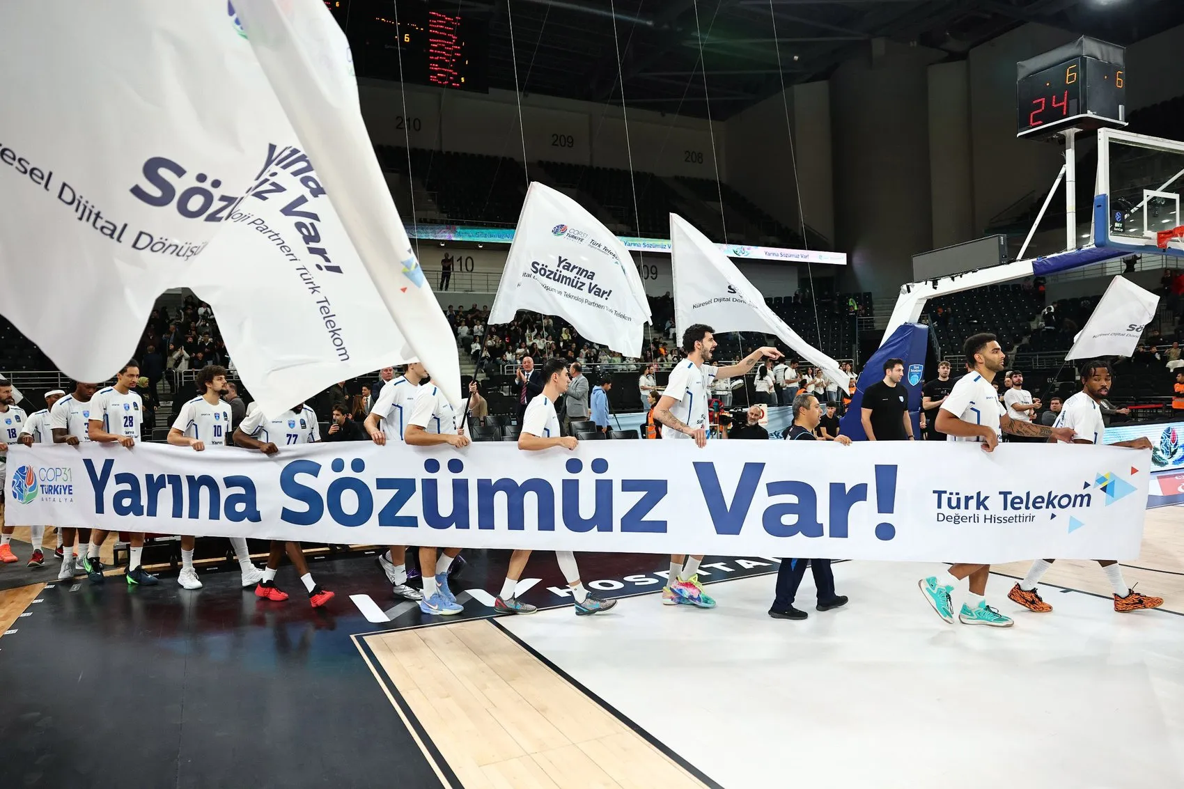 Parkeden dünyaya yeşil mesaj: Türk Telekom'dan iklim değişikliğine teknolojik dokunuş