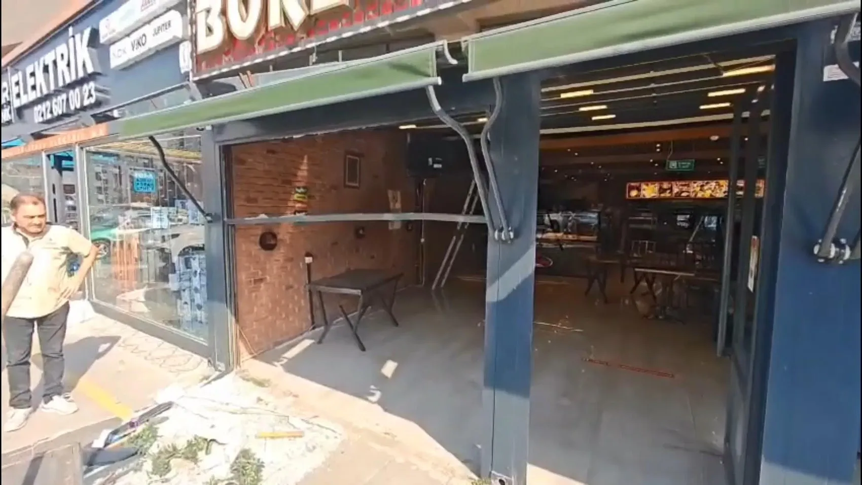 Börek yerken ölümle burun buruna geldi: Saniyelerle kurtuldu