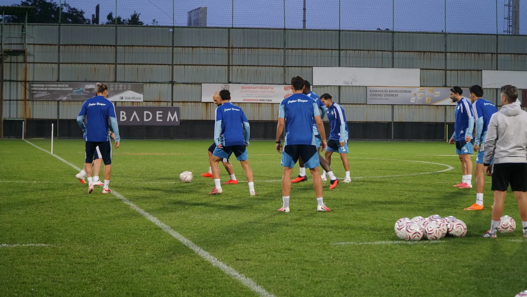 Rizespor'un Macar savunmacısı Attila Mocsi'den Fenerbahçe maçı öncesi iddialı çıkış: Puan veya puanlar hedefliyoruz