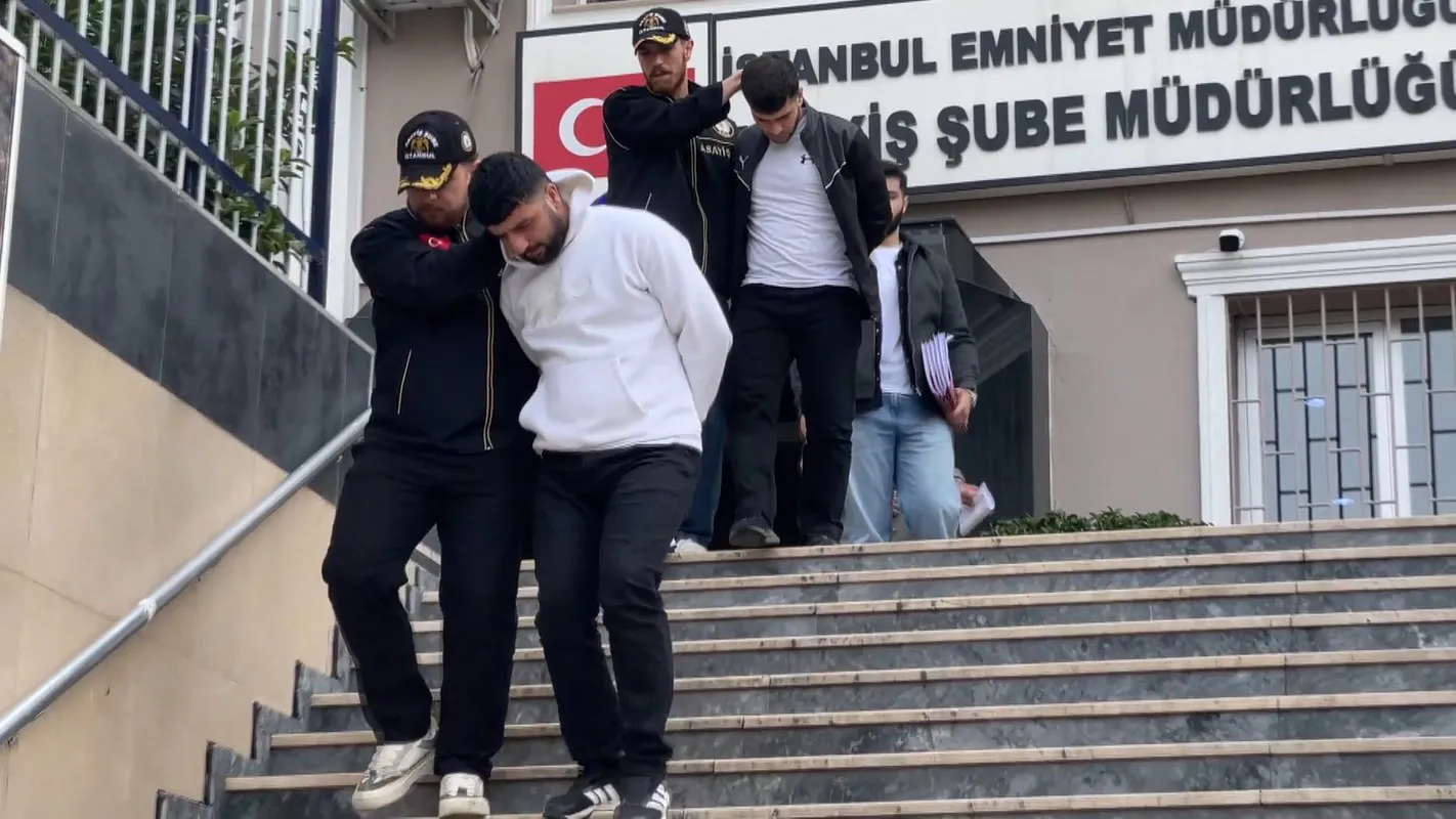 İstanbul'da hayalet ekran operasyonu: Dakikalar içinde otomobilleri soydular